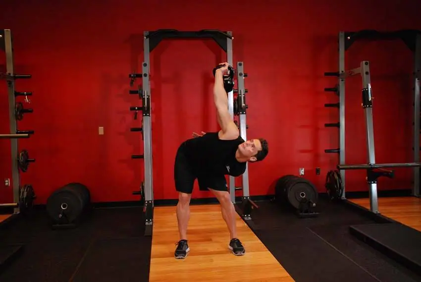 Advanced Kettlebell Windmill — posisi akhir