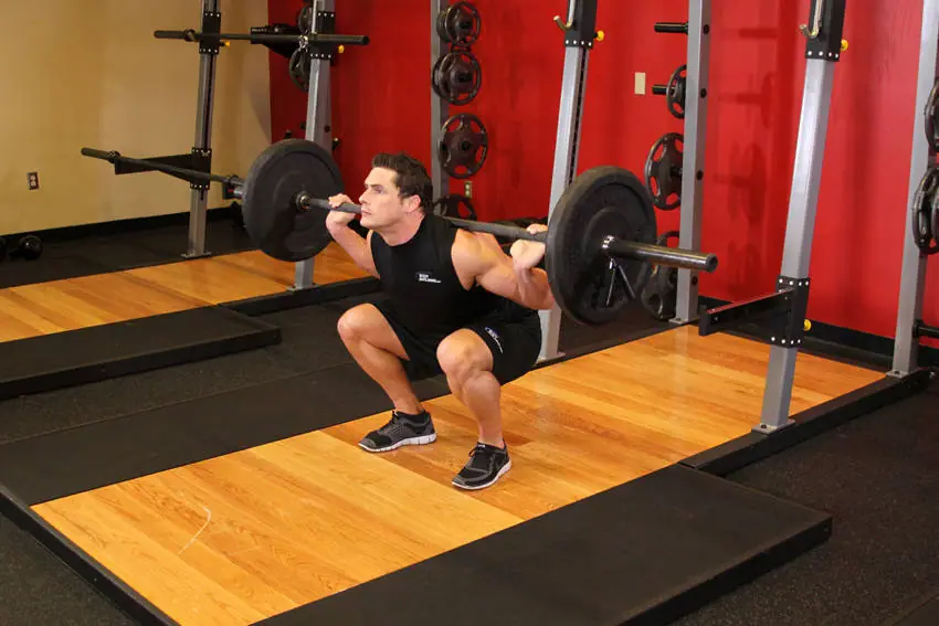 Barbell Full Squat — posisi akhir
