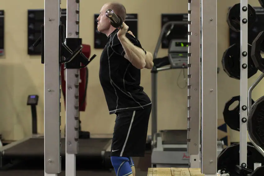 Box Squat — posisi awal