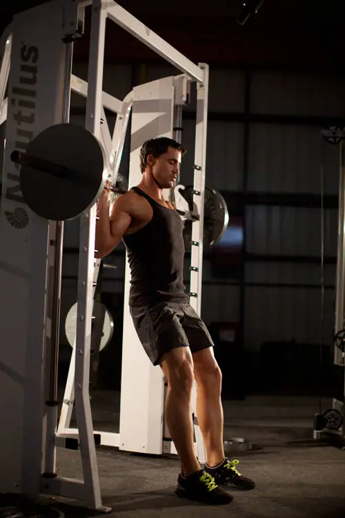 Chair Squat — posisi awal