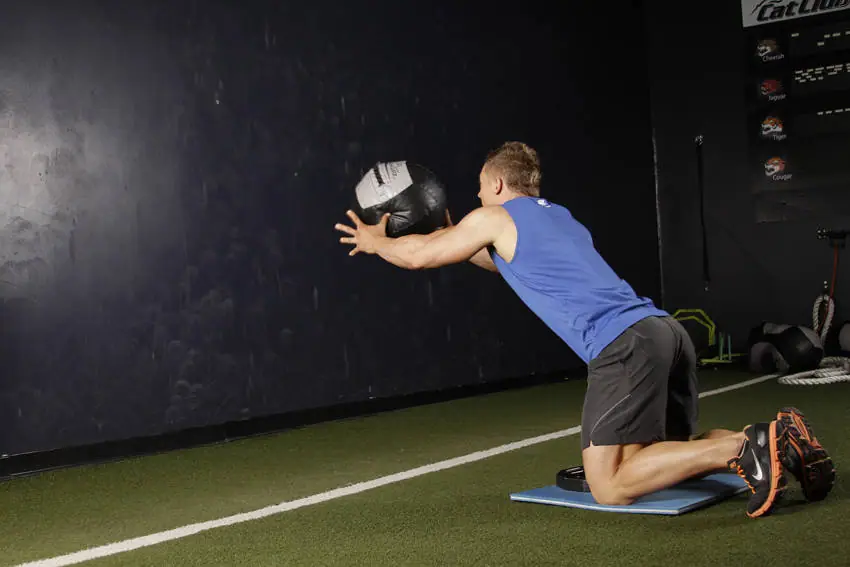 Chest Push (multiple response) — posisi akhir