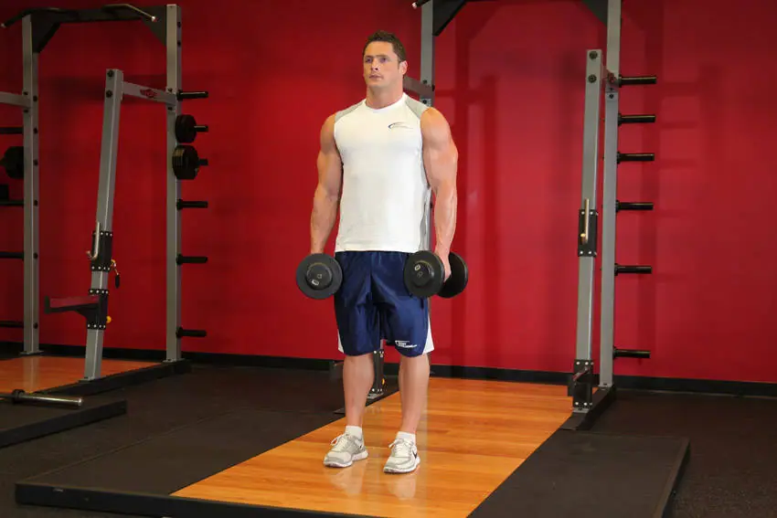 Dumbbell Shrug — posisi awal