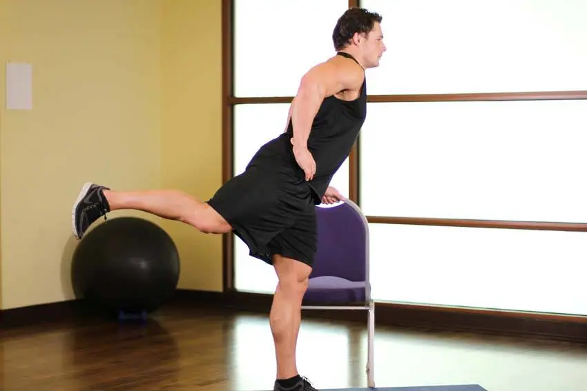 Front Leg Raises — posisi akhir
