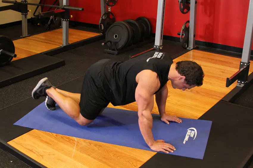 Glute Kickback — posisi awal