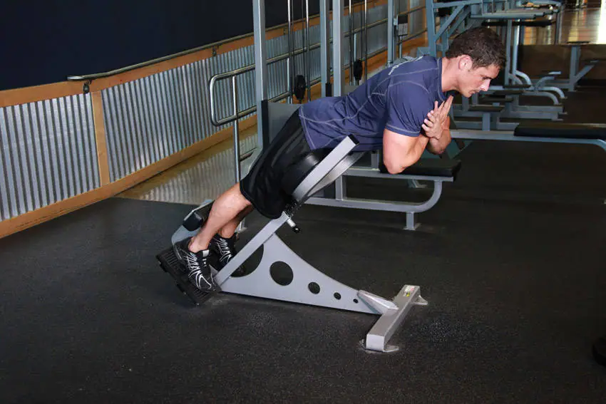 Hyperextensions (Back Extensions) — posisi awal