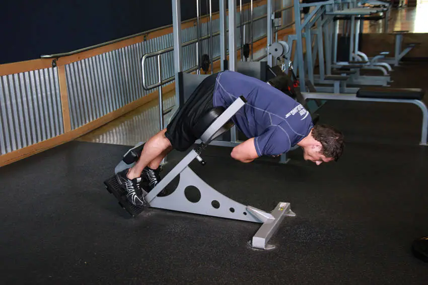 Hyperextensions (Back Extensions) — posisi akhir