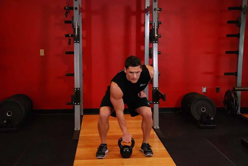 Kettlebell Dead Clean — posisi awal