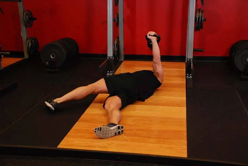 Leg-Over Floor Press — posisi akhir