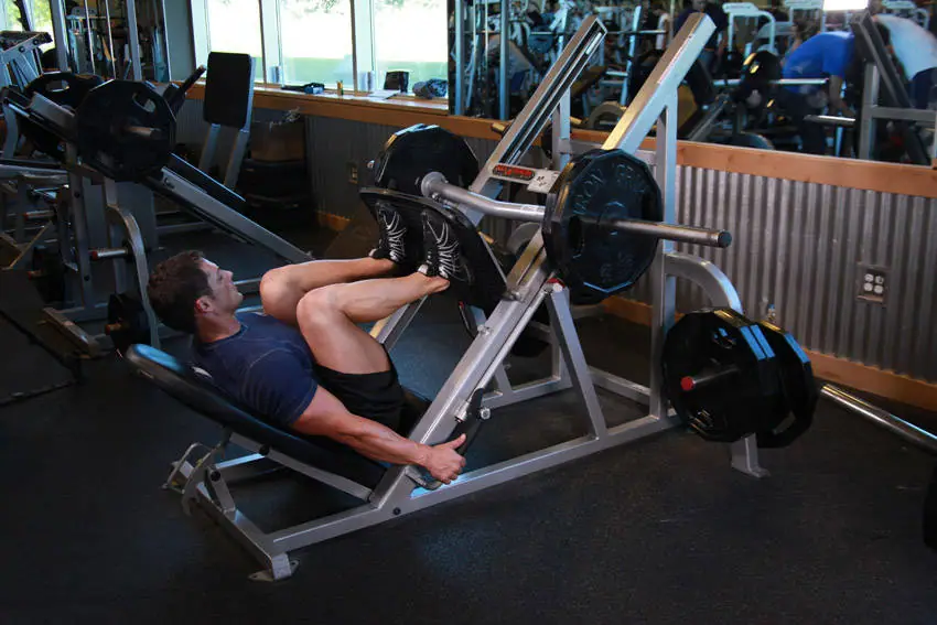 Leg Press — posisi akhir