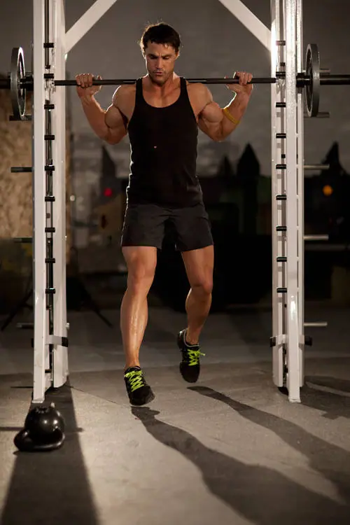 Lunge Sprint — posisi akhir