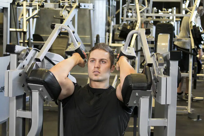 Machine Triceps Extension — posisi awal