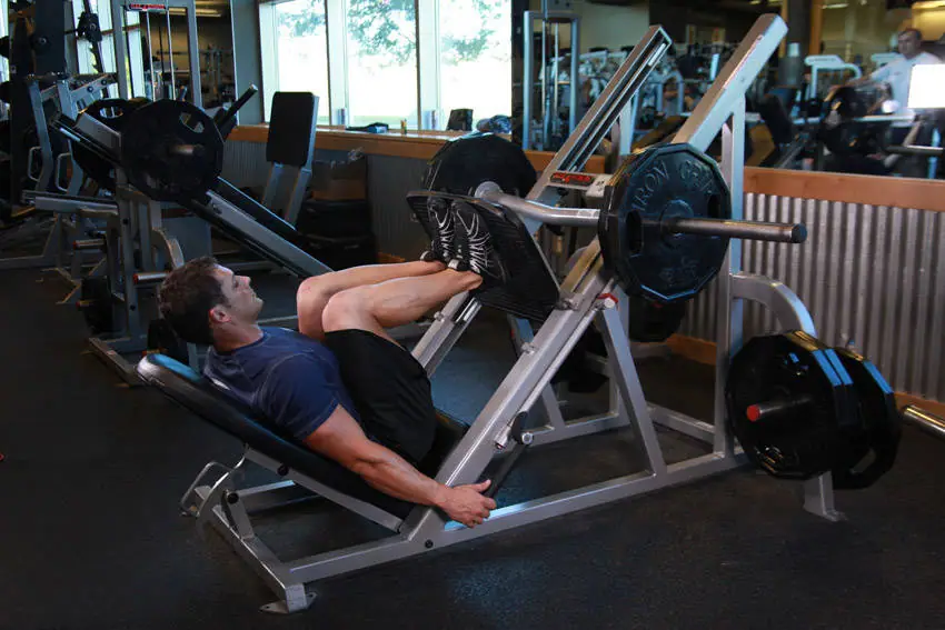 Narrow Stance Leg Press — posisi awal