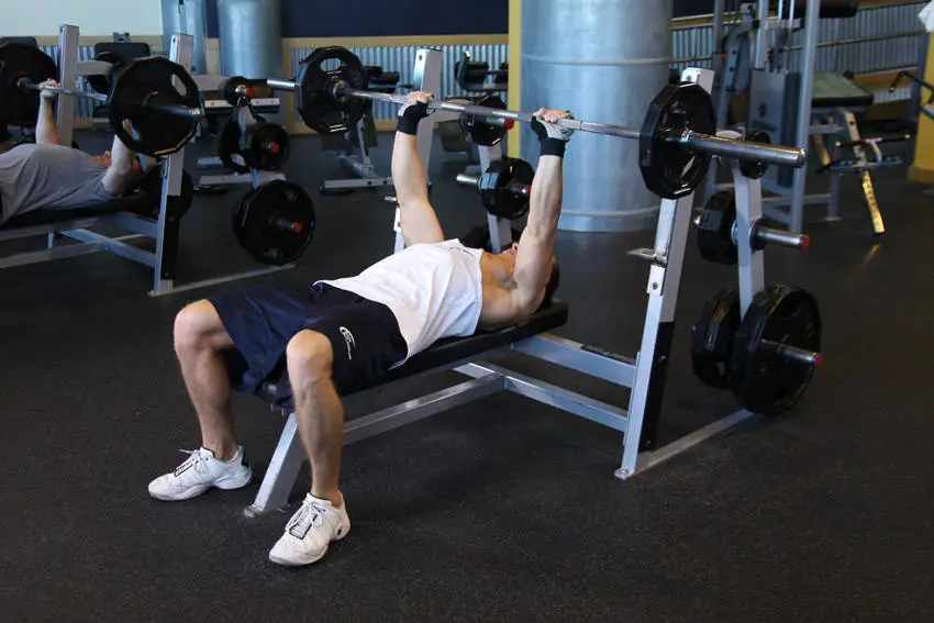 Neck Press — posisi akhir
