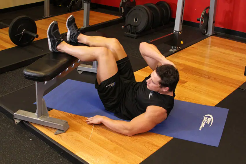 Oblique Crunches — posisi akhir