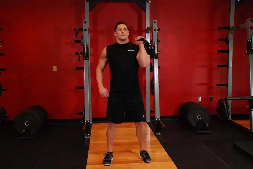 One-Arm Kettlebell Military Press To The Side — posisi awal