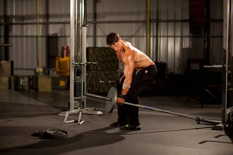 One-Arm Long Bar Row — posisi awal