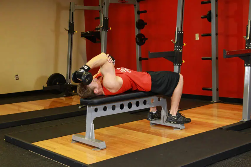 One Arm Supinated Dumbbell Triceps Extension — posisi awal