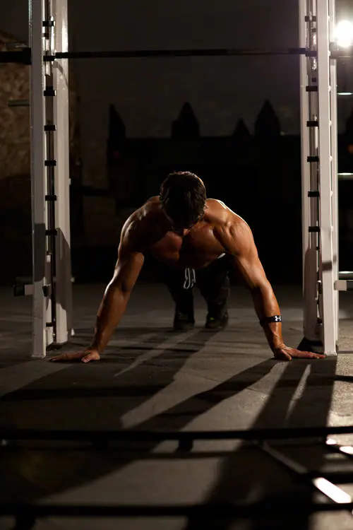 Push-Up Wide — posisi awal