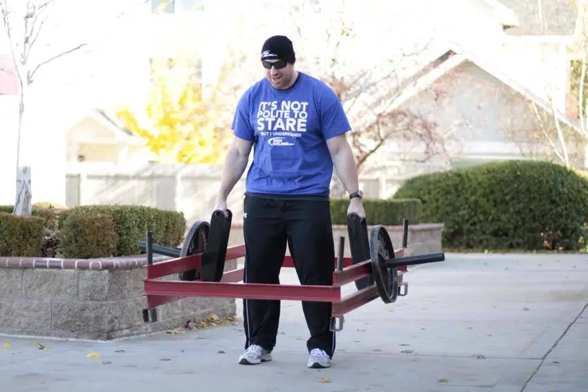 Rickshaw Deadlift — posisi akhir