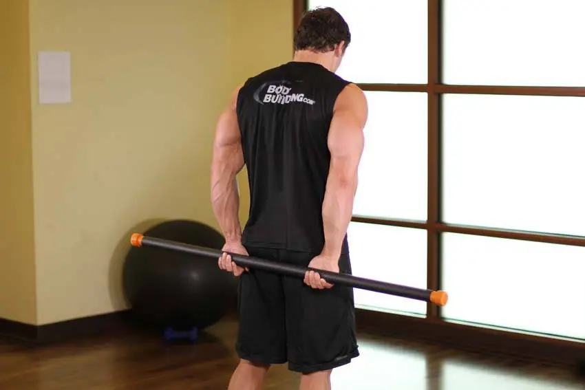 Round The World Shoulder Stretch — posisi awal