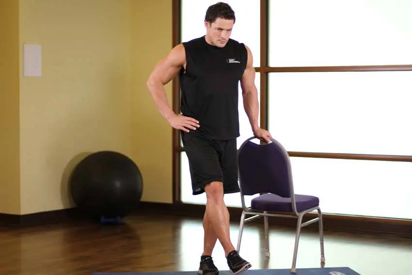 Side Leg Raises — posisi awal
