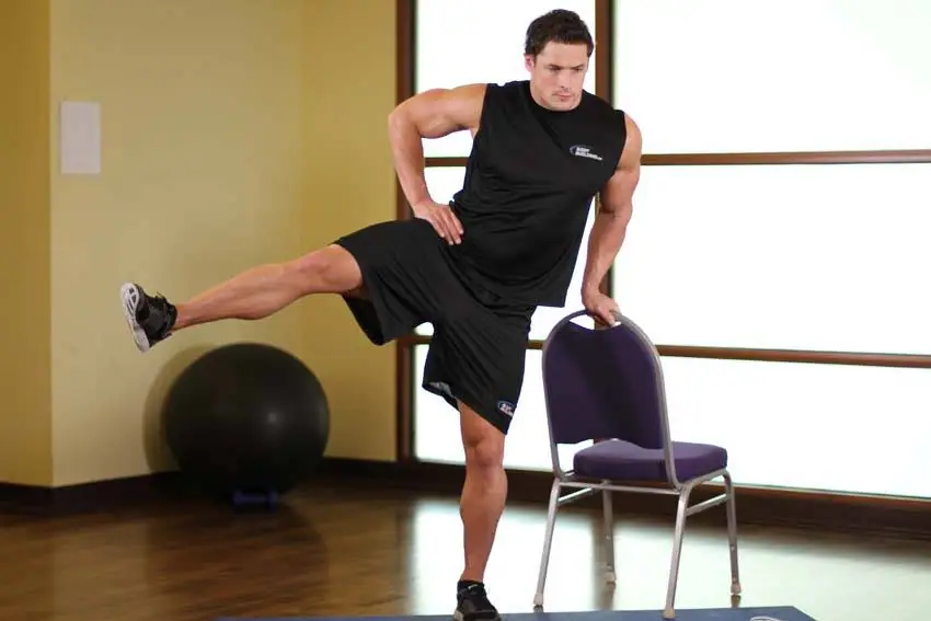 Side Leg Raises — posisi akhir