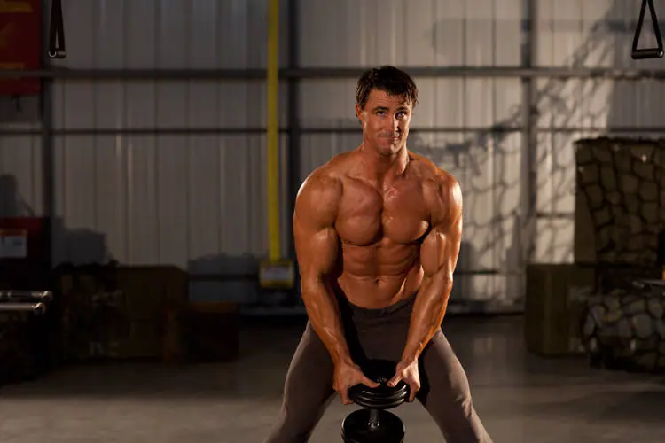 Single Dumbbell Raise — posisi awal