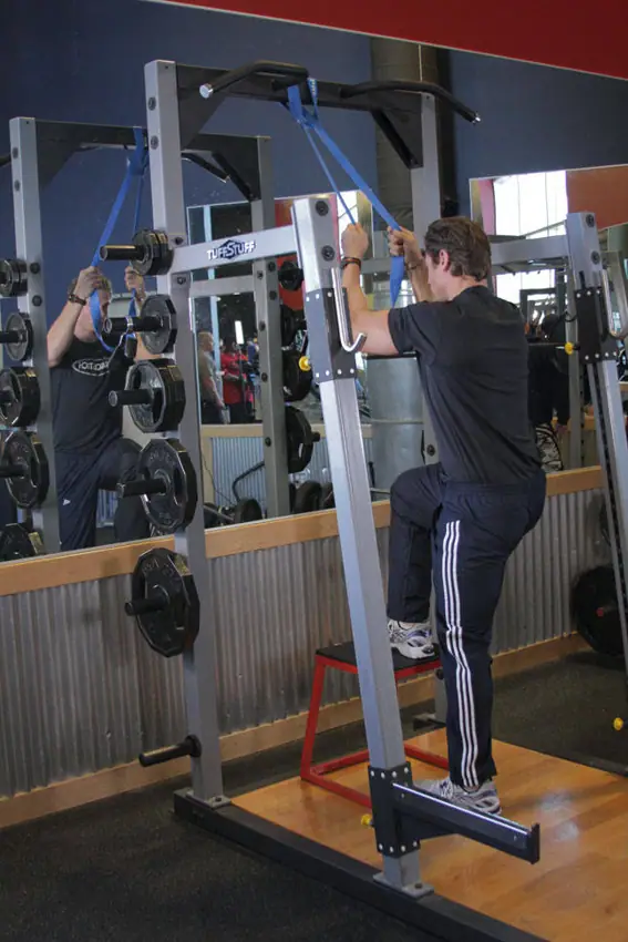 Single-Leg High Box Squat — posisi akhir