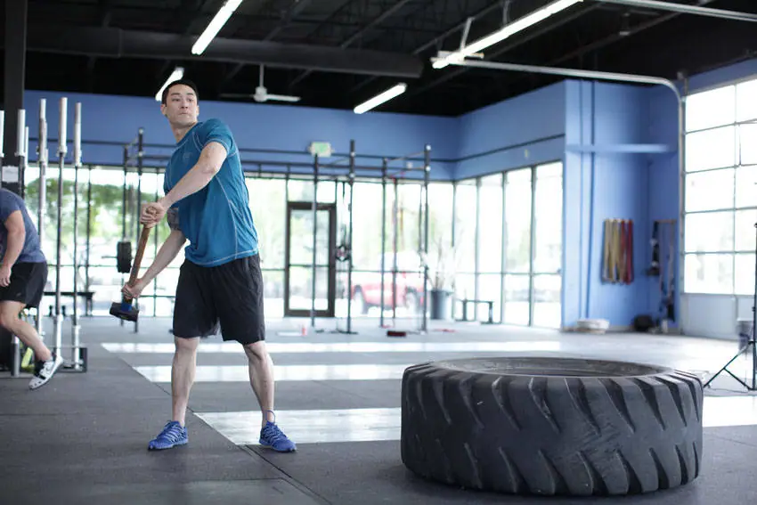 Sledgehammer Swings — posisi awal