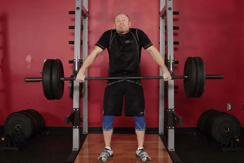 Snatch Shrug — posisi akhir