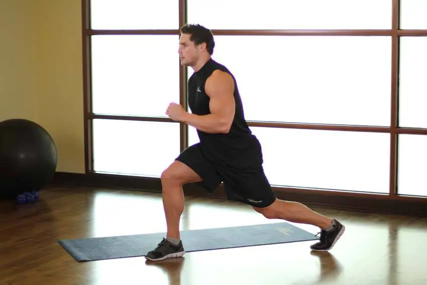 Split Squats — posisi awal