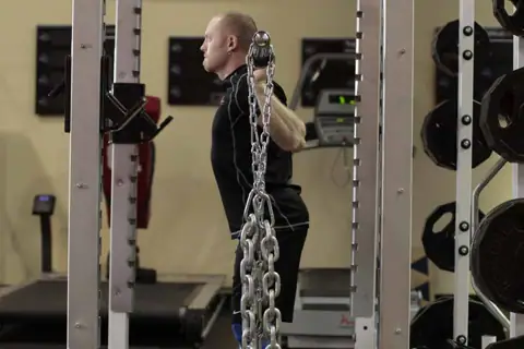 Squat with Chains