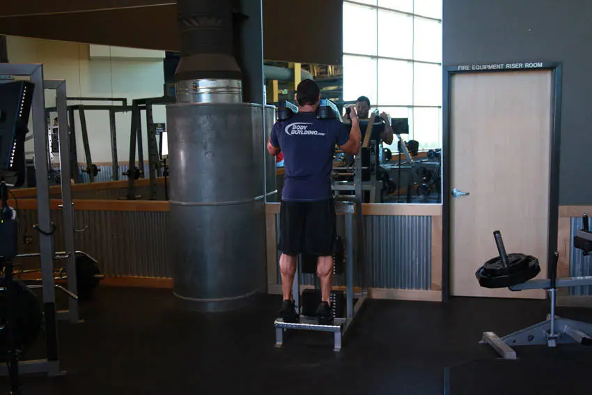 Standing Calf Raises — posisi akhir