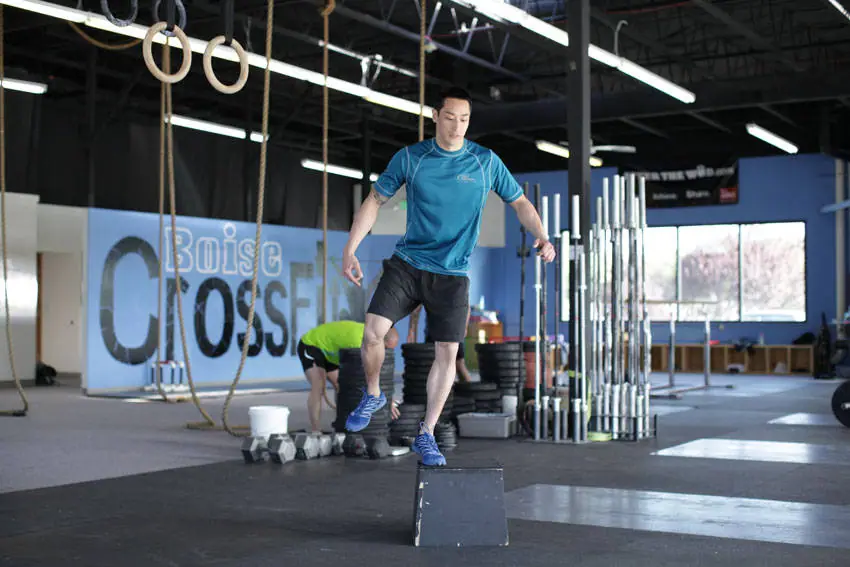 Stride Jump Crossover — posisi akhir