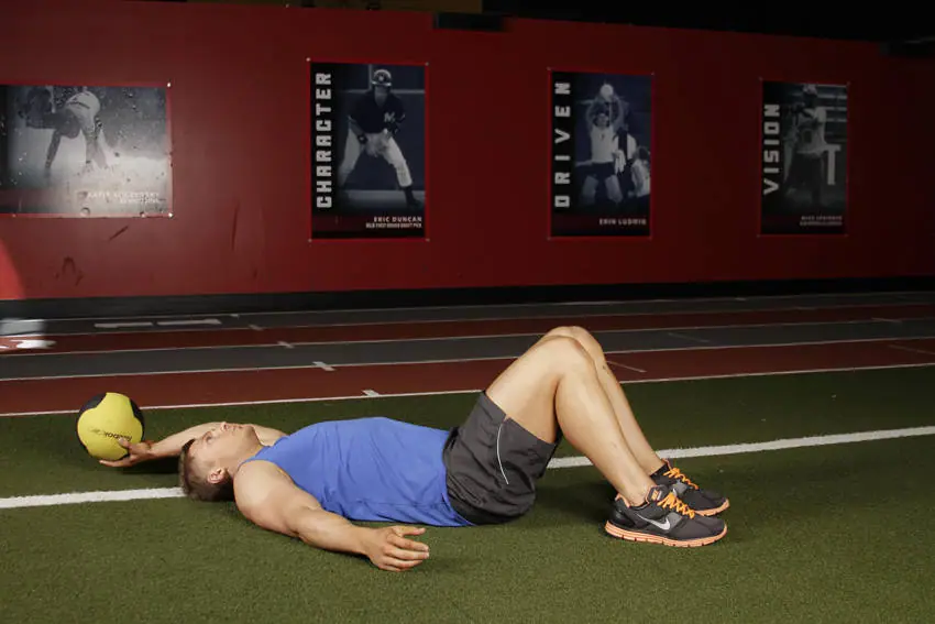 Supine One-Arm Overhead Throw — posisi awal