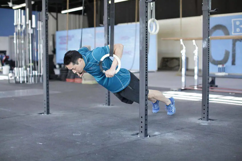 Suspended Push-Up — posisi awal
