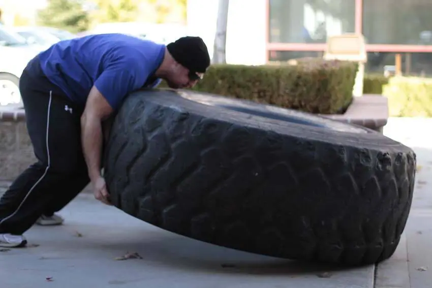 Tire Flip — posisi akhir