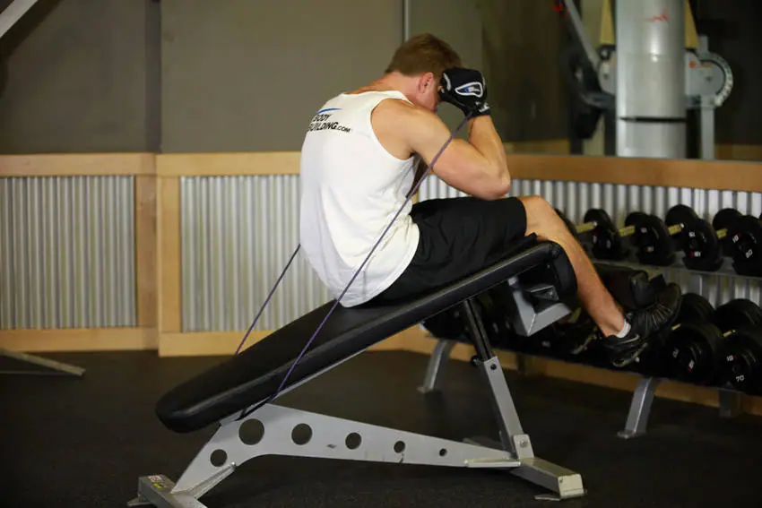 Weighted Sit-Ups - With Bands — posisi akhir